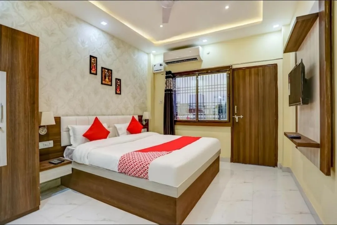 Hotel Divine Paradise Varanasi