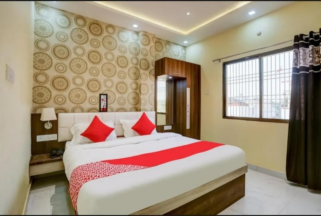 Hotel Divine Paradise Varanasi